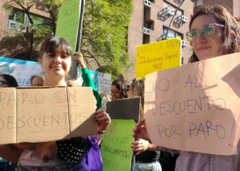 Los docentes nucleados en ATE rechazan la propuesta salarial