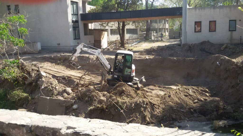 Vecinos se muestran preocupados y en contra de la construcción de un puente