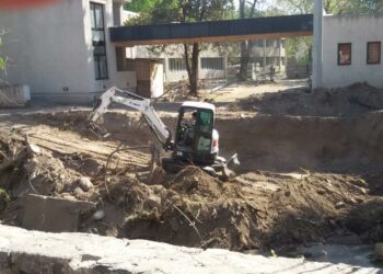 Vecinos se muestran preocupados y en contra de la construcción de un puente