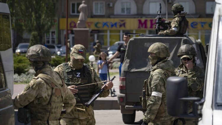 Ucrania recupera territorio y Rusia se repliega hacia el este