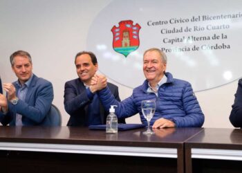 El Gobernador anunció que se ampliará la ruta provincial 30