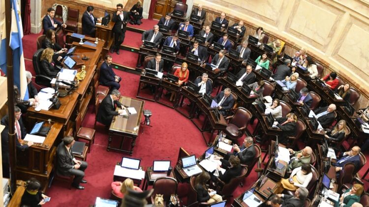 El oficialismo avanzó en la reforma de la Corte Suprema