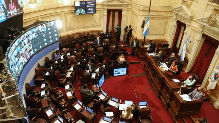 El oficialismo intenta apurar la reforma de la Corte Suprema