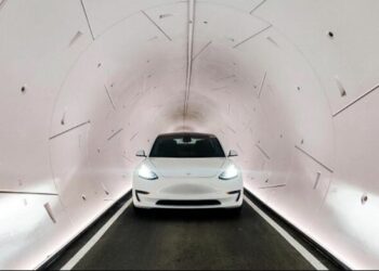 Tesla: más que un auto a batería