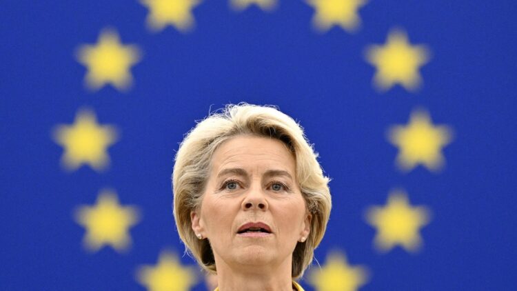 Presidenta de la Comisión Europea (CE), Ursula von der Leyen.