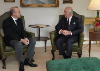 Carlos III inicia su primera gira y visita Irlanda del Norte