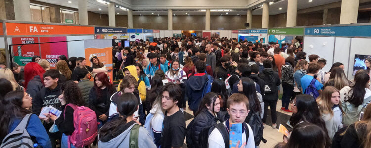 UNC: gran convocatoria en la muestra de carreras