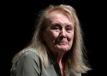 La escritora francesa Annie Ernaux se consagró con el Premio Nobel de Literatura