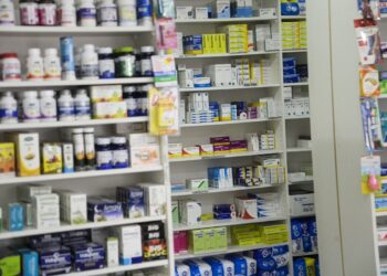 Advierten que se registraron aumentos de hasta el 50% en medicamentos