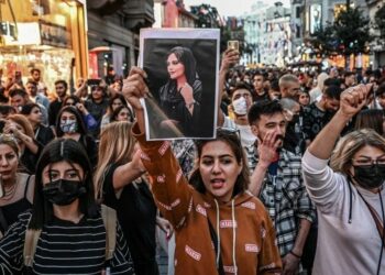 Irán acusa a más de 300 manifestantes y cuatro podrían ser condenados a la pena de muerte