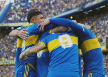 Boca venció a Aldosivi y se subió a la cima del campeonato