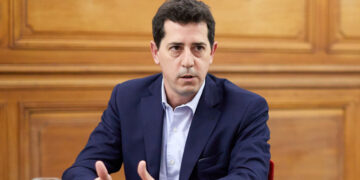 Parte del oficialismo redobla la presión para eliminar las Paso