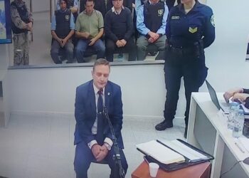 Previo a declarar, Cumplido arremetió contra la Jefa de Policía y dijo que “siente vergüenza por ella”