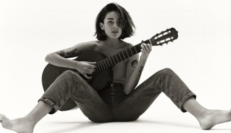 Zoe Gotusso será la encargada de abrir los diez shows de Coldplay en Argentina