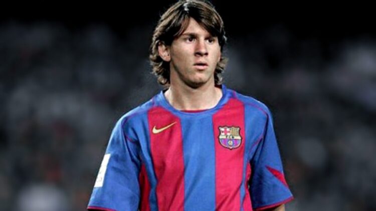 El guiño de Laporta a Messi al cumplirse 18 años de su debut en el Barcelona
