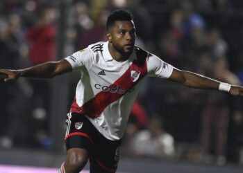 River ganó en su visita a Patronato en Paraná y no se baja de la pelea