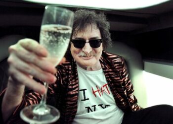 Charly García cumple 71 años y músicos lo celebran con un festival online gratuito