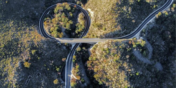 Conocé como es el Camino de los Túneles, una obra única en Córdoba