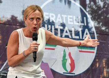 La exposición de una foto de Mussolini en un Ministerio generó polémica en Italia