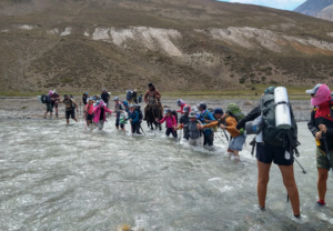 Personas recuperadas de cáncer de mama y sus médicos se unieron para una travesía en los Andes