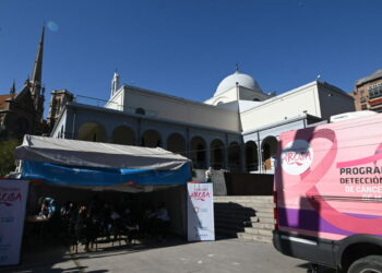 Charlas, talleres y mucho más: lanzan una nueva jornada de concientización y prevención del cáncer de mama