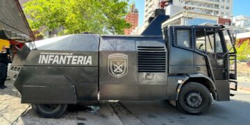 El Suoem retomó la protesta y despertó un fuerte despliegue policial