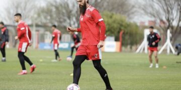 Parnisari fue operado y no podrá jugar la semifinal del reducido