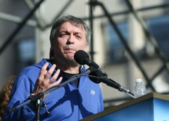 Máximo Kirchner: «No creo que Cristina sea candidata»