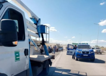 Un operario de Epec murió tras ser embestido por un auto en la Circunvalación