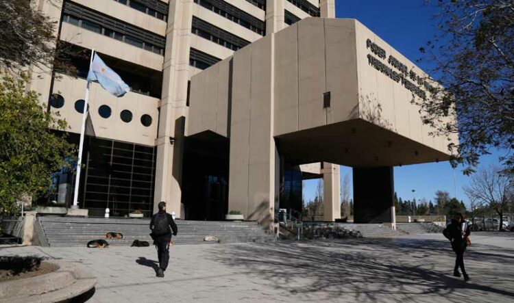 Judiciales federales anuncian un paro tras su rechazo ante el posible pago de Ganancias