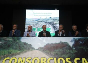 Schiaretti pidió «que se bajen las retenciones» y que no se aplique «cepo a la carne y la producción»