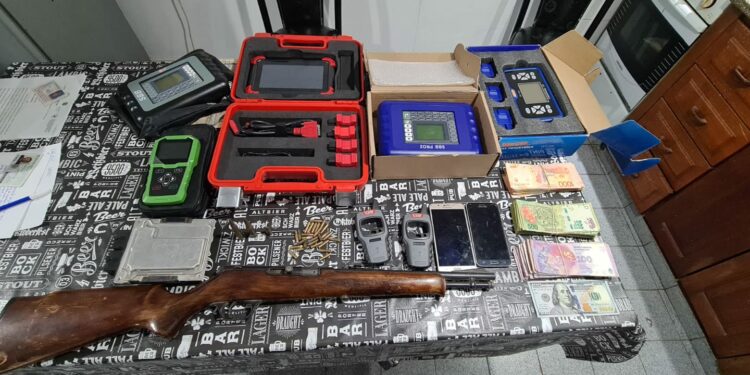 Desarticulan una banda que robaba autos y comercializaba autopartes en Córdoba