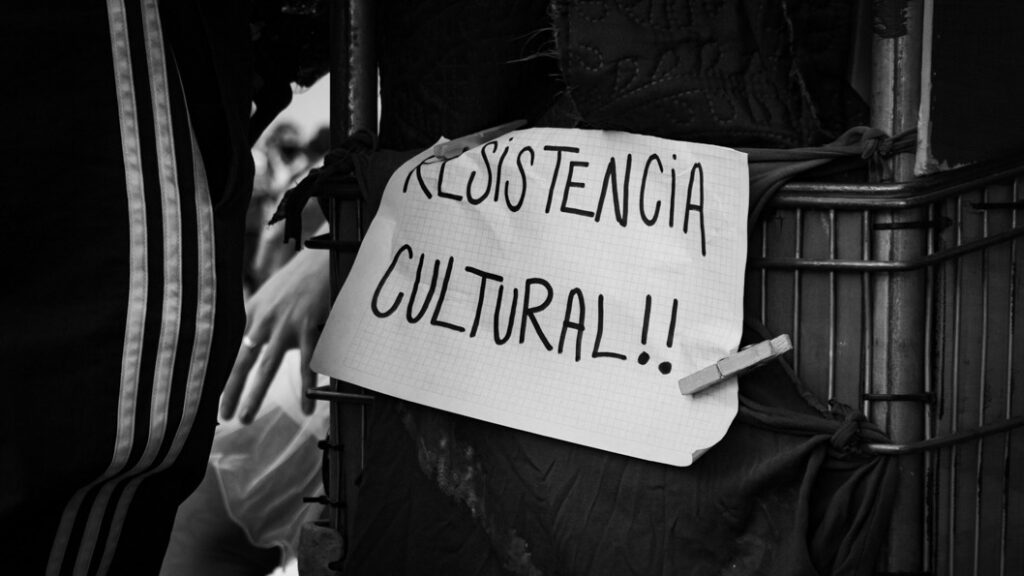 No al “apagón cultural”