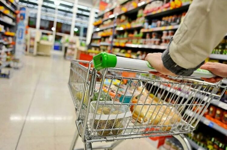 El precio de los alimentos aumentó $ 3.000 en un mes