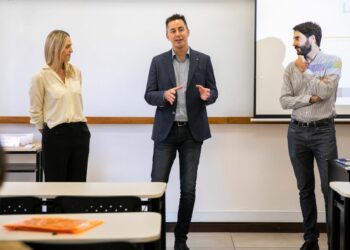 Calvo destacó los avances en transformación digital