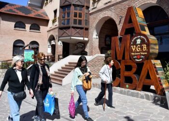 Unos 400.000 turistas colmaron los principales destinos locales