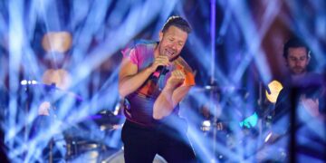 Coldplay reprograma sus shows por problemas de salud de Chris Martin