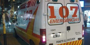 Un joven falleció tras chocar con su motocicleta contra un poste en barrio Guiñazú