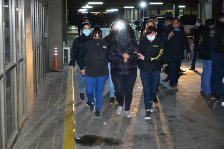 Dictan la prisión preventiva de Brenda Agüero (se conoció que "googleó" cómo dosificar potasio e insulina)
