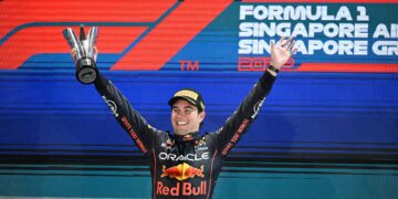 «Checo» Pérez ganó en Singapur