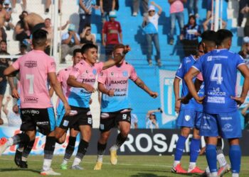 Racing empató con Gimnasia y Tiro