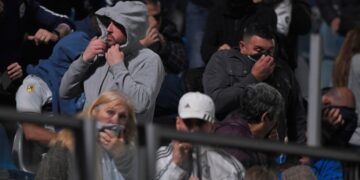 Graves incidentes en Gimnasia-Boca: un hombre murió de un infarto