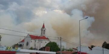 La lluvia trajo un respiro al trabajo de los bomberos en las sierras cordobesas