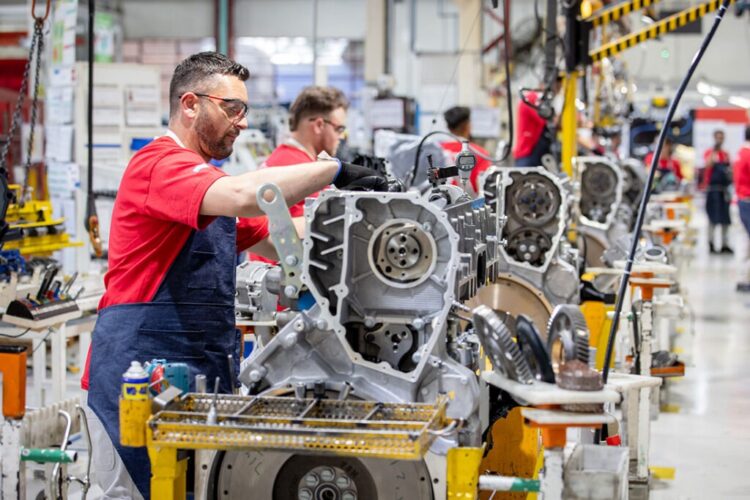 Iveco probará motores a GNC para camiones y buses