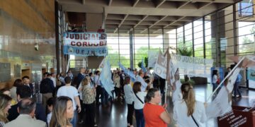 Judiciales pararon contra el posible pago de Ganancias