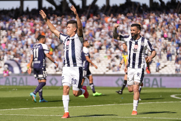 Talleres derrotó a Gimnasia en el Kempes