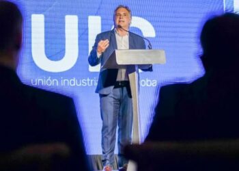 Llaryora, sobre el reclamo gremial: “No vamos a entregar las arcas del municipio como hicieron otros”