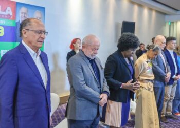 Disputa por el voto evangelista en Brasil