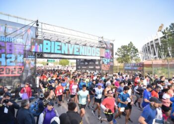Más de 17.000 participantes compitieron en la Maratón de la ciudad