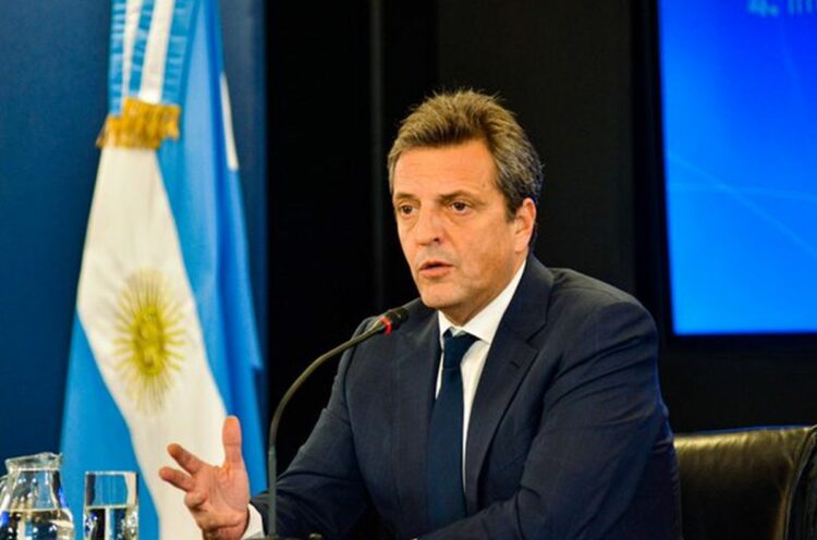Massa anunció que se mantiene la eliminación de retenciones para exportaciones automotrices